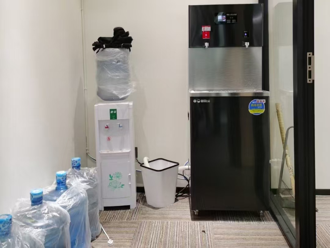 直饮水机和桶装水的优点缺点有哪些？